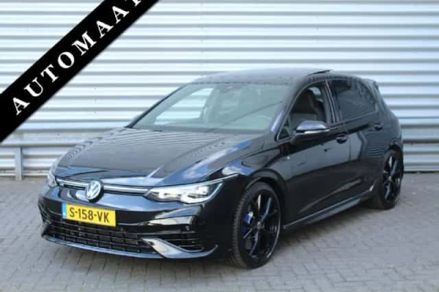 Volkswagen Golf (2021) thumbnail 1