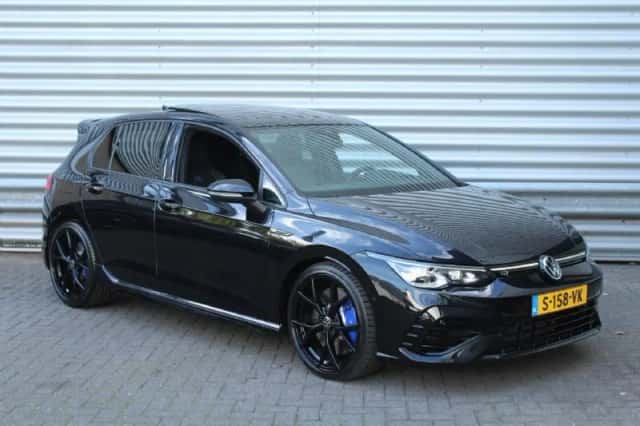 Volkswagen Golf (2021) thumbnail 3