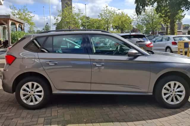 Škoda Kamiq (2023) thumbnail 6