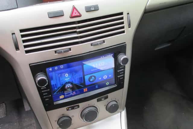 Opel Astra (2007) thumbnail 6