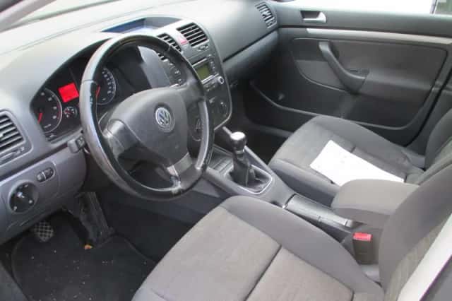 Volkswagen Golf (2008) thumbnail 2