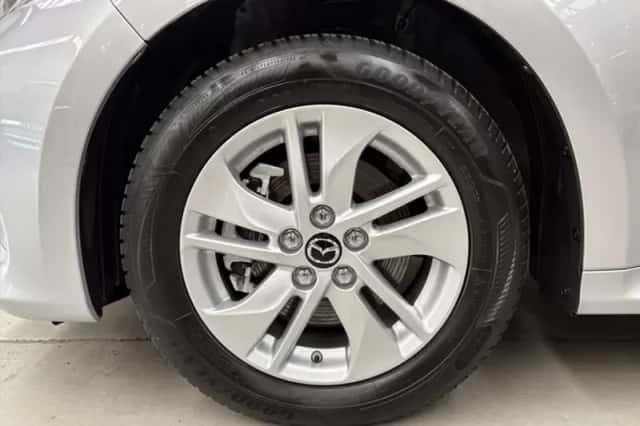 Mazda 2 Hybrid (2024) thumbnail 4