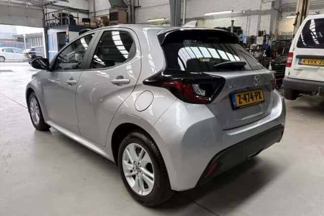 Mazda 2 Hybrid (2024) thumbnail 5