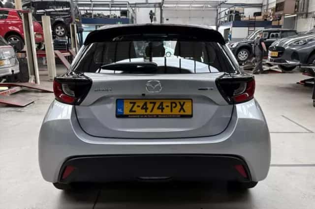 Mazda 2 Hybrid (2024) thumbnail 6