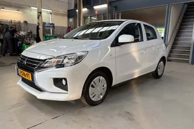 Mitsubishi Space Star (2024) thumbnail 1