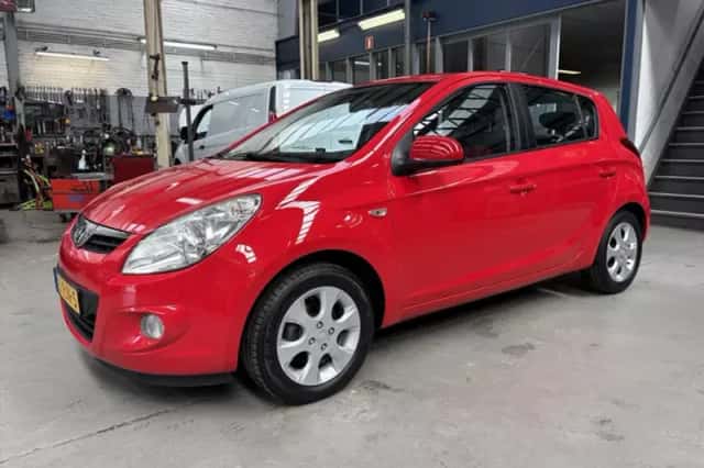 Hyundai i20 (2011) thumbnail 1