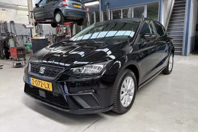 SEAT Ibiza (2024) thumbnail 2