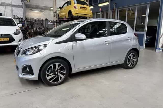 Peugeot 108 (2021) thumbnail 1