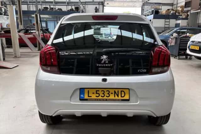 Peugeot 108 (2021) thumbnail 6