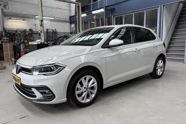 Volkswagen Polo (2022) thumbnail 1