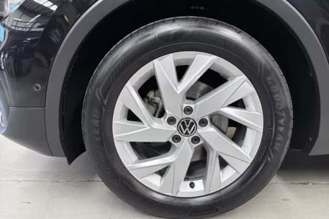 Volkswagen Tiguan (2021) thumbnail 4