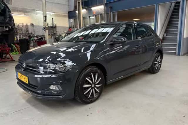 Volkswagen Polo (2021) thumbnail 1