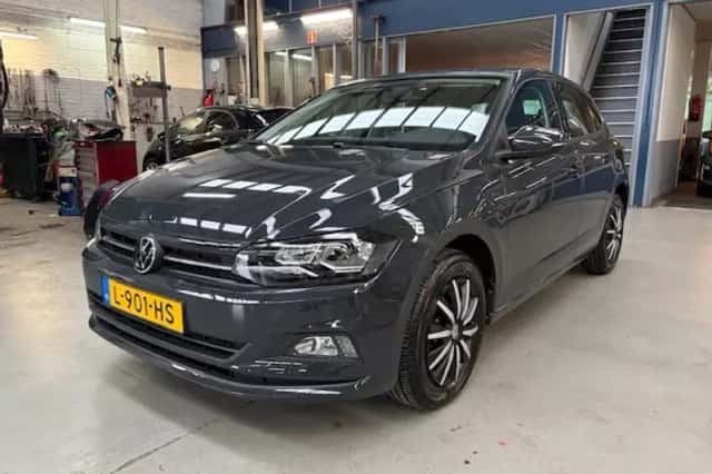 Volkswagen Polo (2021) thumbnail 2