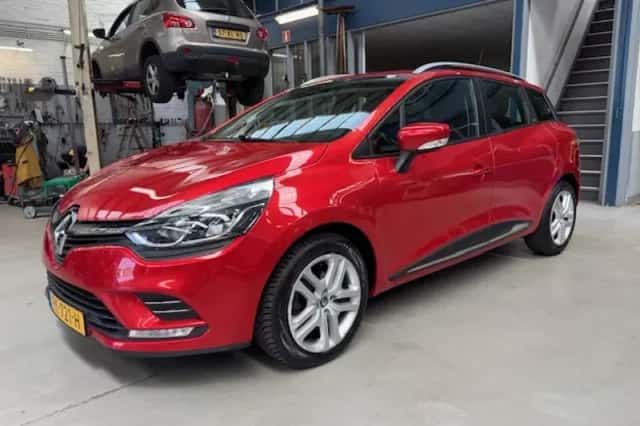 Renault Clio (2017) thumbnail 2