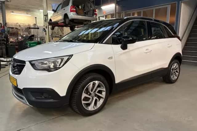 Opel Crossland (2017) thumbnail 1