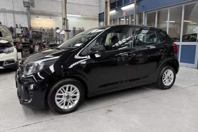 Kia Picanto (2023) thumbnail 3