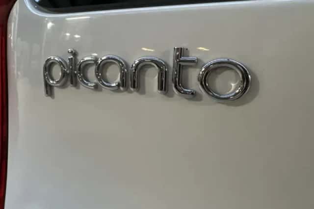 Kia Picanto (2015) thumbnail 6