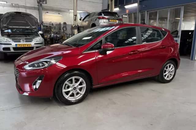 Ford Fiesta (2021) thumbnail 1