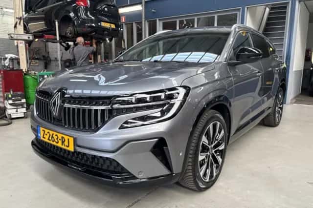 Renault Espace (2024) thumbnail 3
