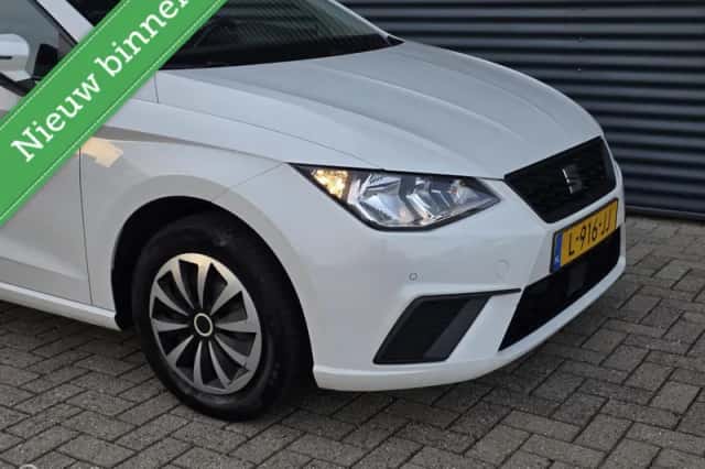 SEAT Ibiza (2021) thumbnail 3