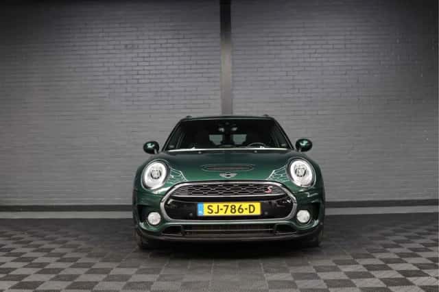 MINI Clubman (2017) thumbnail 2