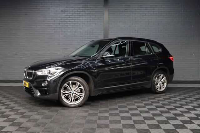 BMW X1 (2019) thumbnail 1
