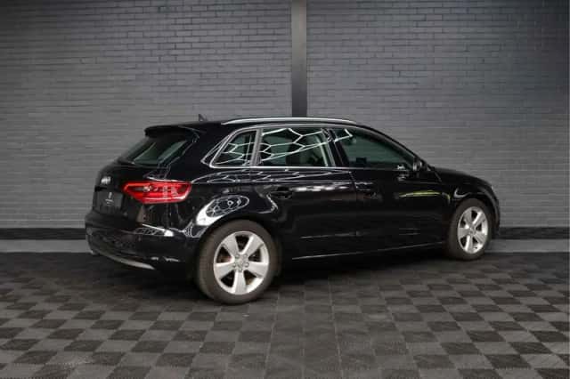Audi A3 (2016) thumbnail 5
