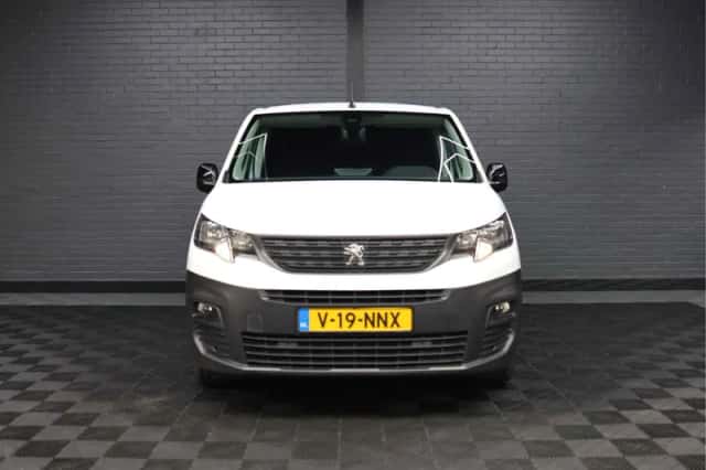 Peugeot Partner (2021) thumbnail 2