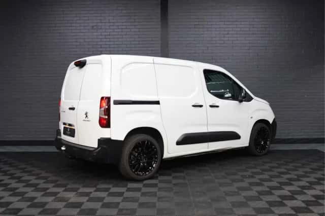 Peugeot Partner (2021) thumbnail 5