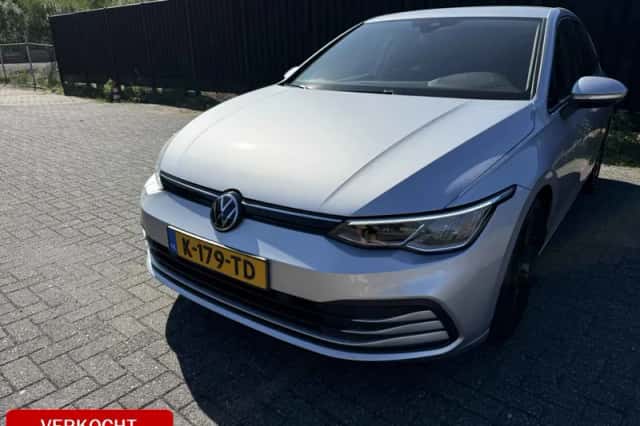 Volkswagen Golf (2021) thumbnail 1