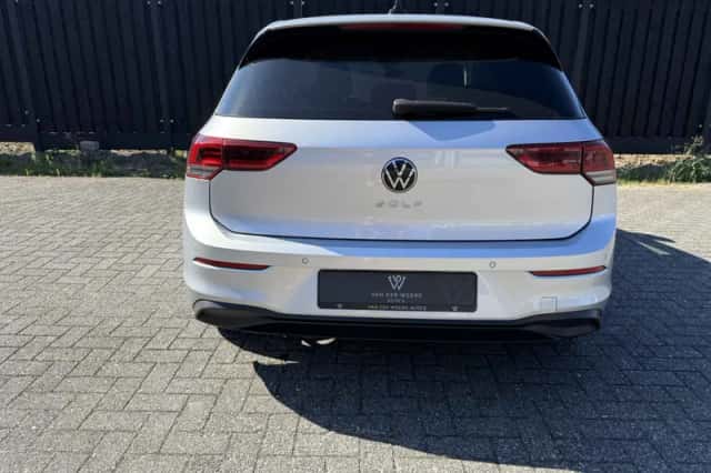 Volkswagen Golf (2021) thumbnail 6