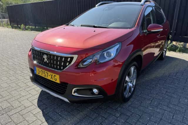 Peugeot 2008 (2019) thumbnail 1