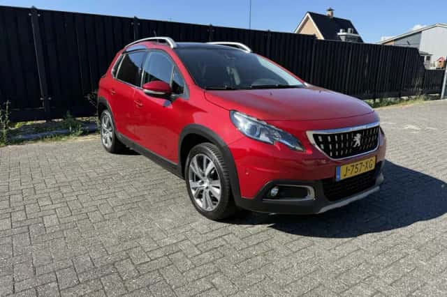 Peugeot 2008 (2019) thumbnail 3