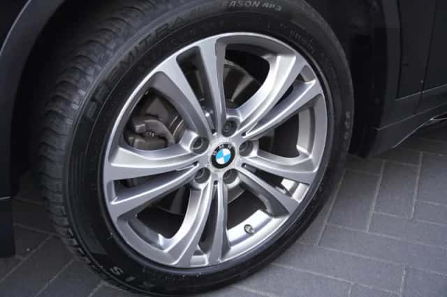 BMW X1 (2018) thumbnail 3