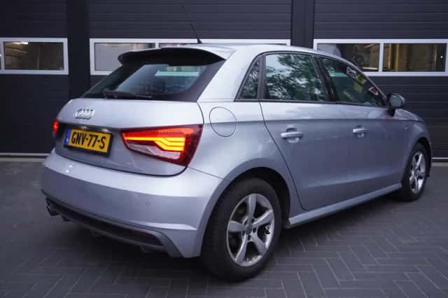 Audi A1 (2017) thumbnail 4