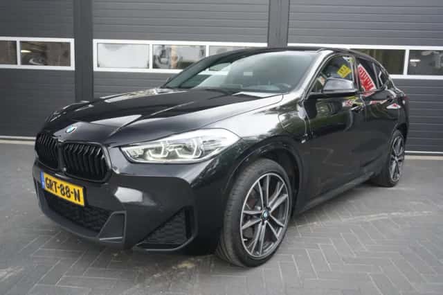 BMW X2 (2021) thumbnail 1