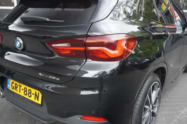 BMW X2 (2021) thumbnail 5