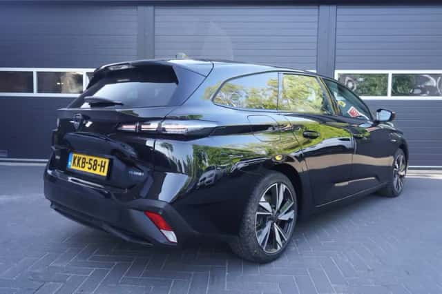 Peugeot 308 (2022) thumbnail 4