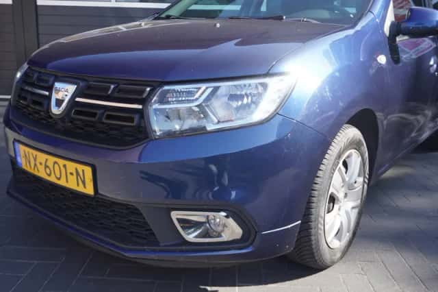 Dacia Sandero (2017) thumbnail 2