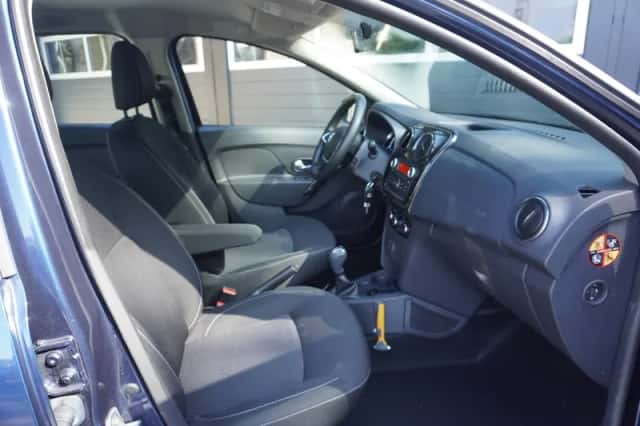 Dacia Sandero (2017) thumbnail 6