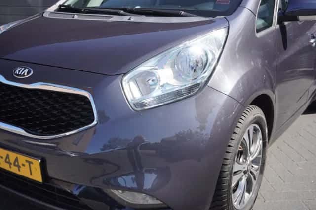 Kia Venga (2016) thumbnail 2
