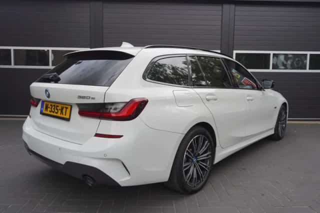 BMW 3-Serie (2021) thumbnail 4