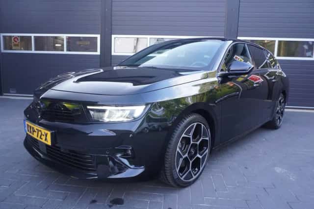 Opel Astra (2024) thumbnail 1