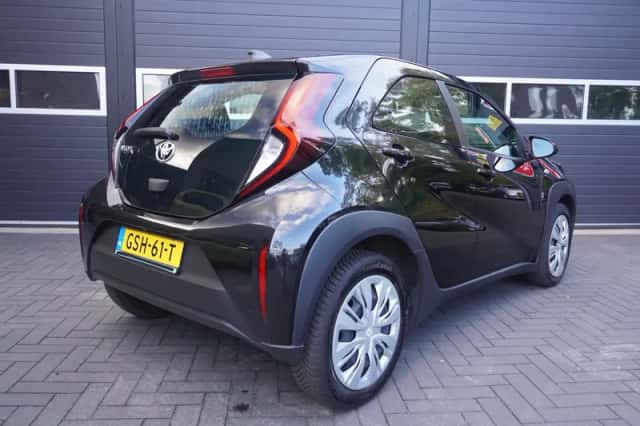 Toyota Aygo X (2024) thumbnail 4