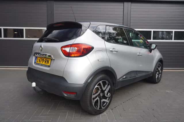 Renault Captur (2017) thumbnail 4