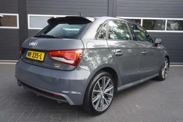 Audi A1 (2017) thumbnail 4
