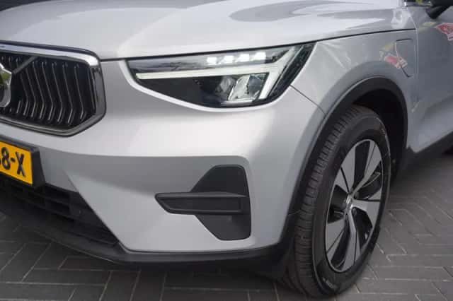 Volvo XC40 (2022) thumbnail 2
