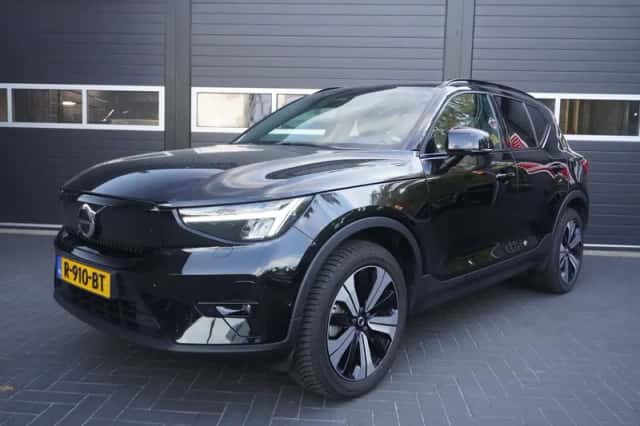 Volvo XC40 (2022) thumbnail 1