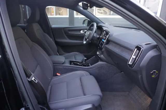 Volvo XC40 (2022) thumbnail 6