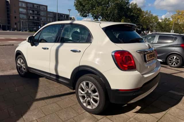 Fiat 500X (2017) thumbnail 2